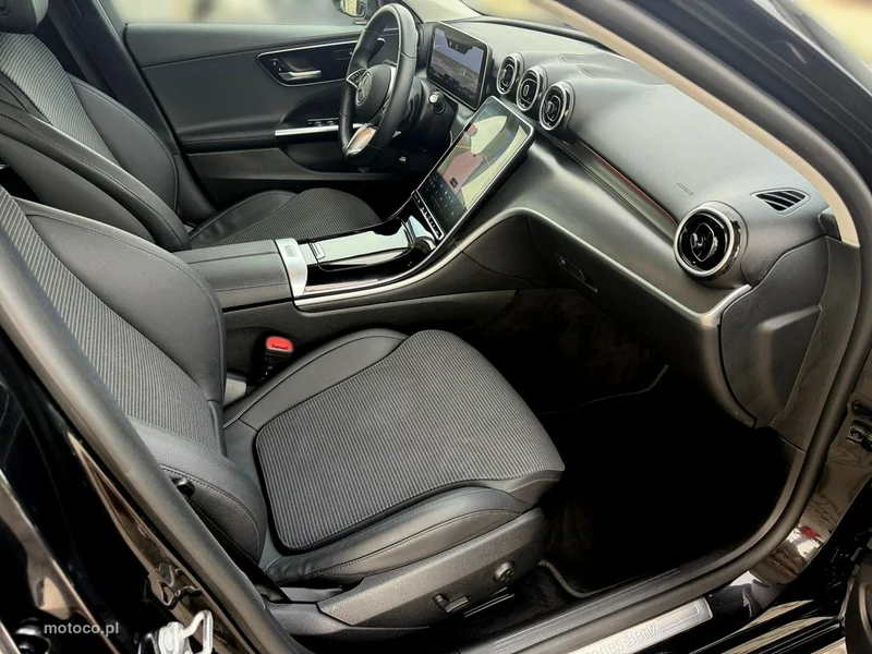 Mercedes-Benz Klasa C W206 C 220 25