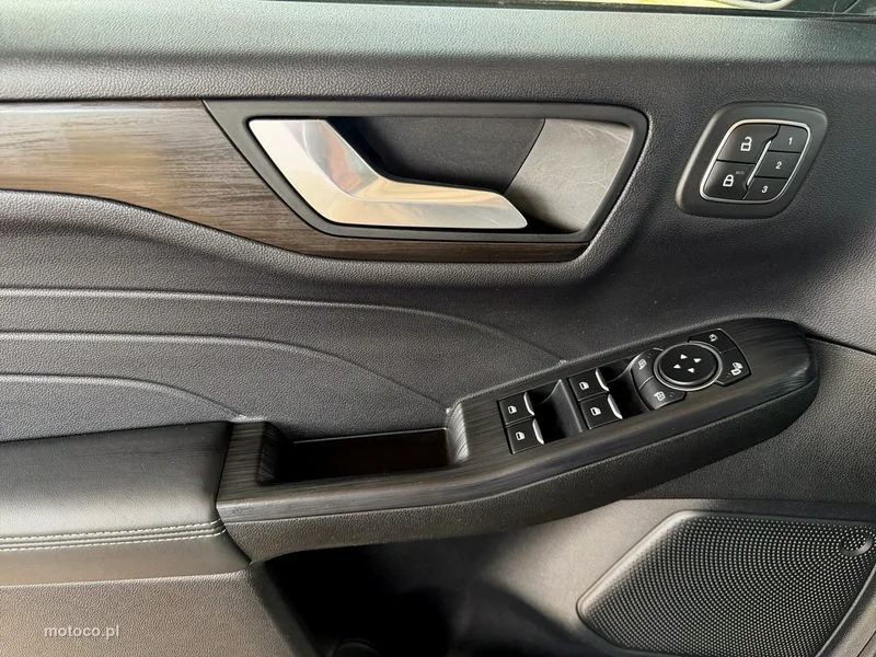 Ford Kuga III 16