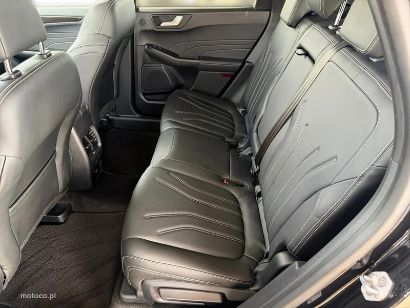 Ford Kuga III 22