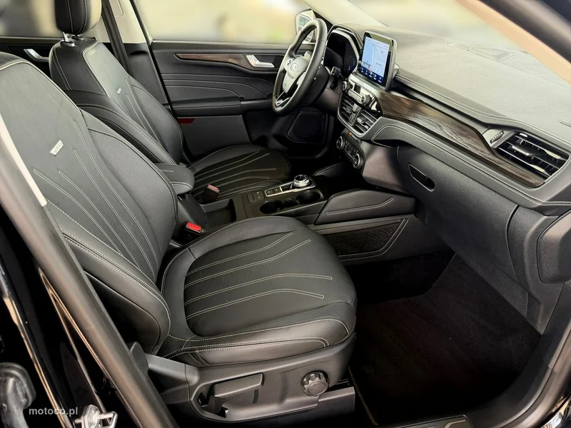 Ford Kuga III 24