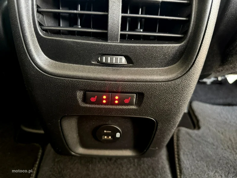 Ford Kuga III 27