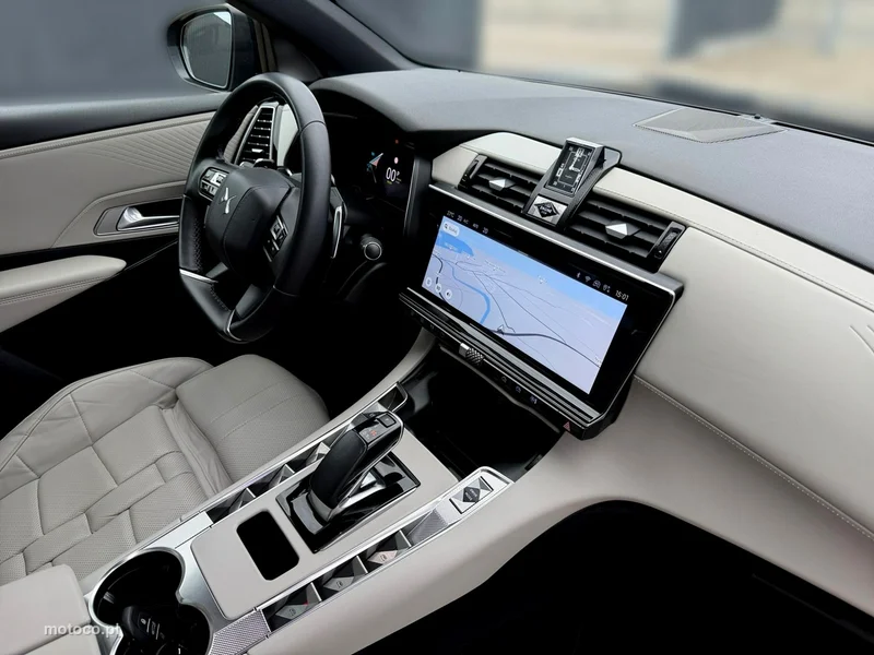 DS Automobiles DS 7 Crossback 24