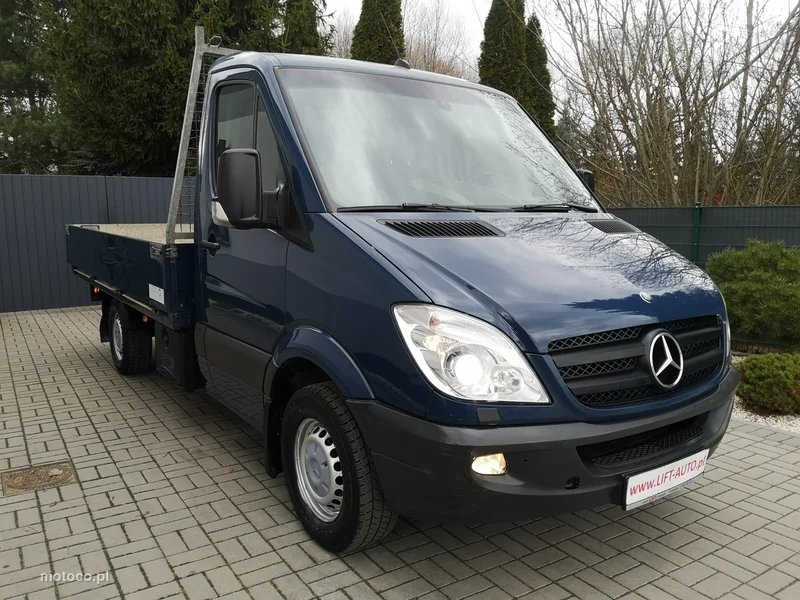 Mercedes-Benz Sprinter 4