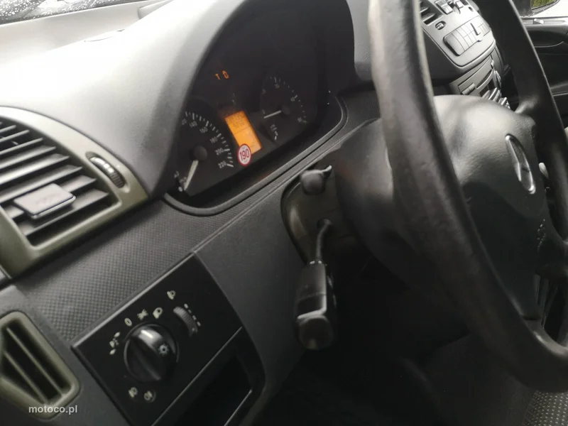 Mercedes-Benz Vito 16