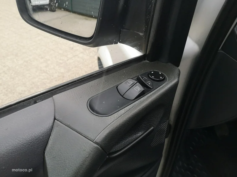 Mercedes-Benz Vito 17
