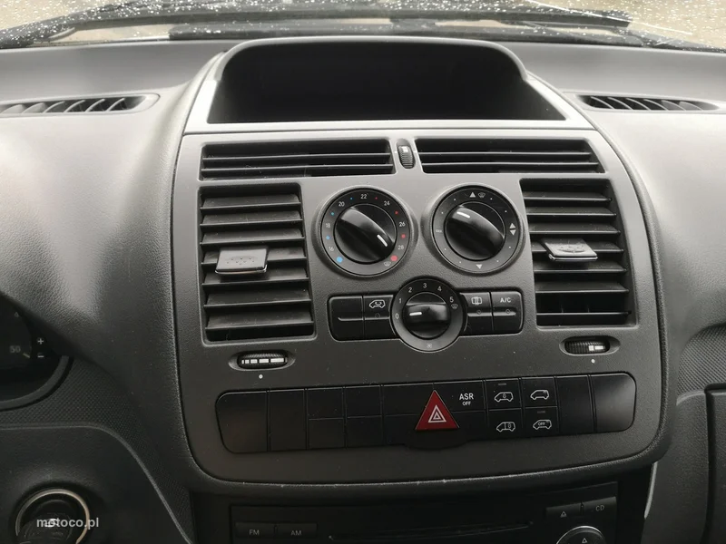 Mercedes-Benz Vito 18