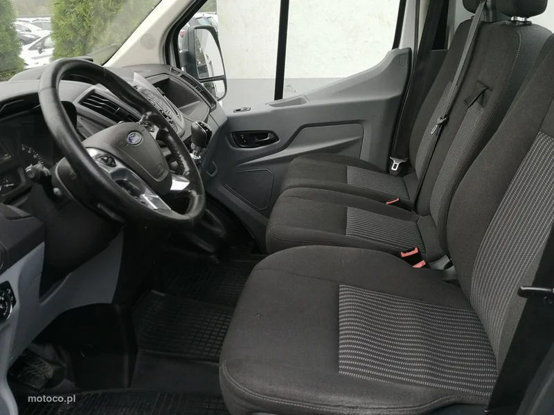 Ford Transit 17
