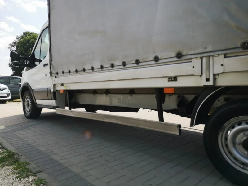 Ford Transit 10