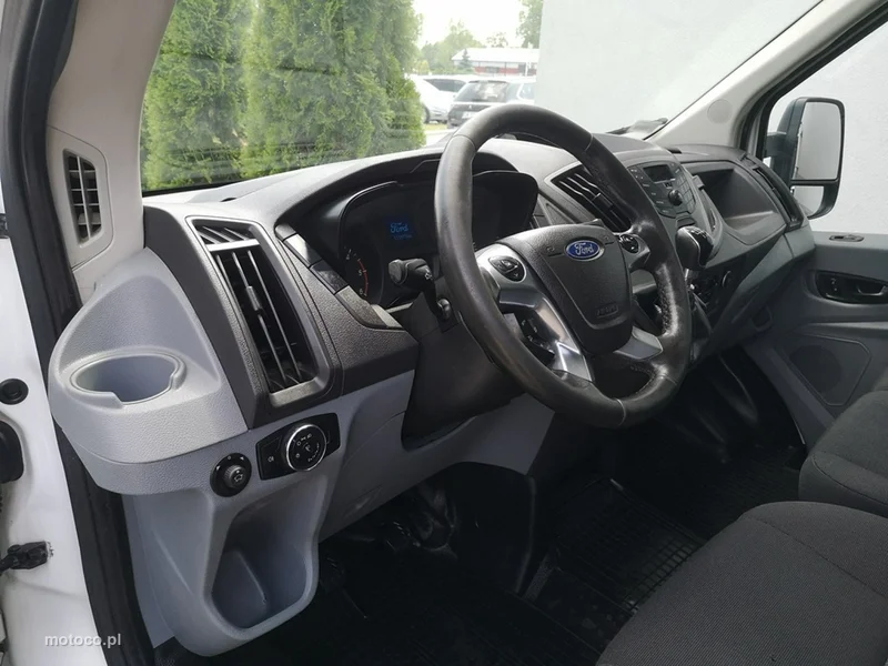 Ford Transit 13