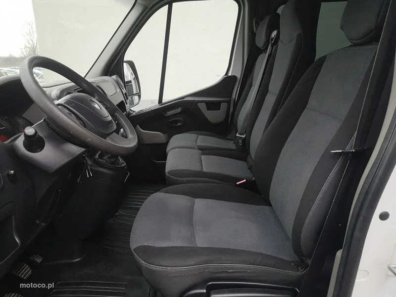 Renault Master 18