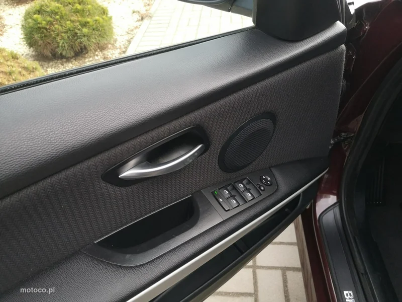 BMW Seria 3 E90 318 11