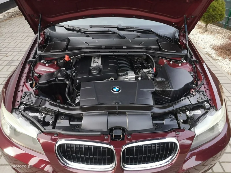 BMW Seria 3 E90 318 23
