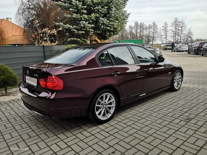 BMW Seria 3 E90 318 5