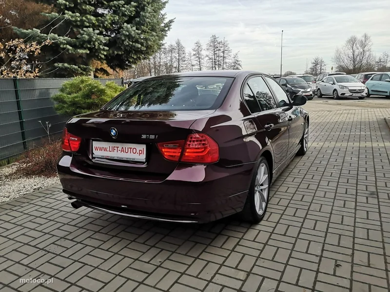 BMW Seria 3 E90 318 6