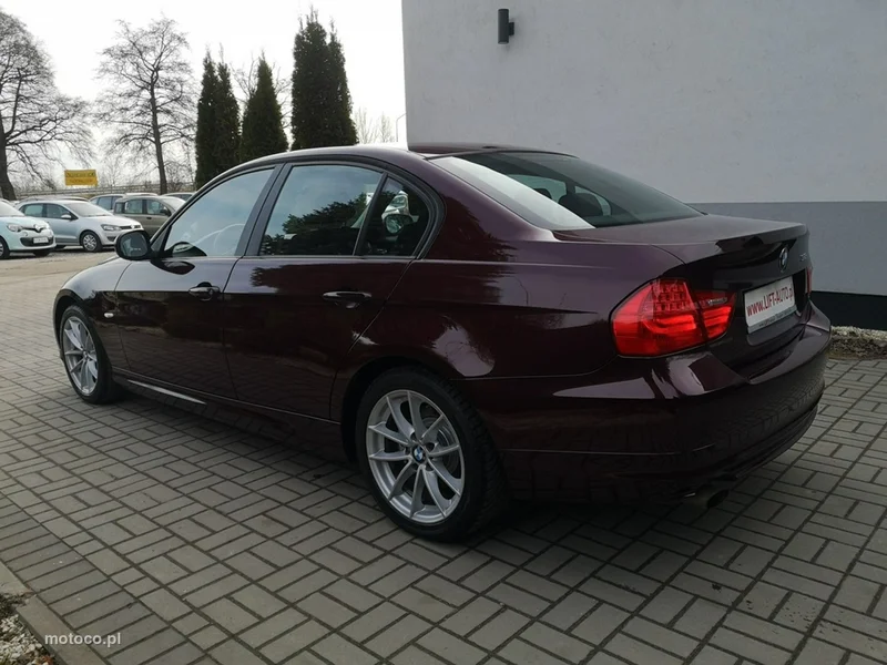 BMW Seria 3 E90 318 9