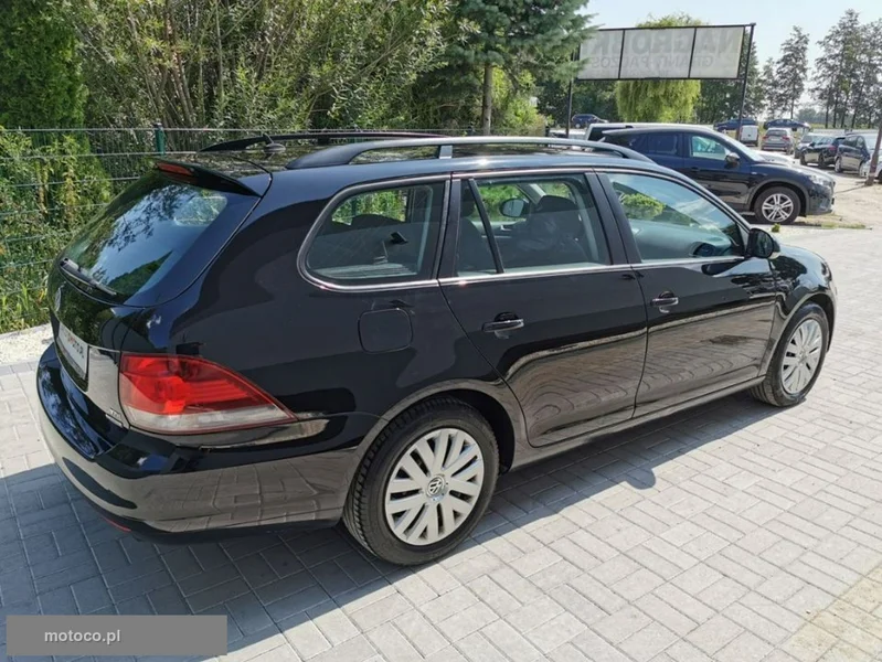 Volkswagen Golf VI 17