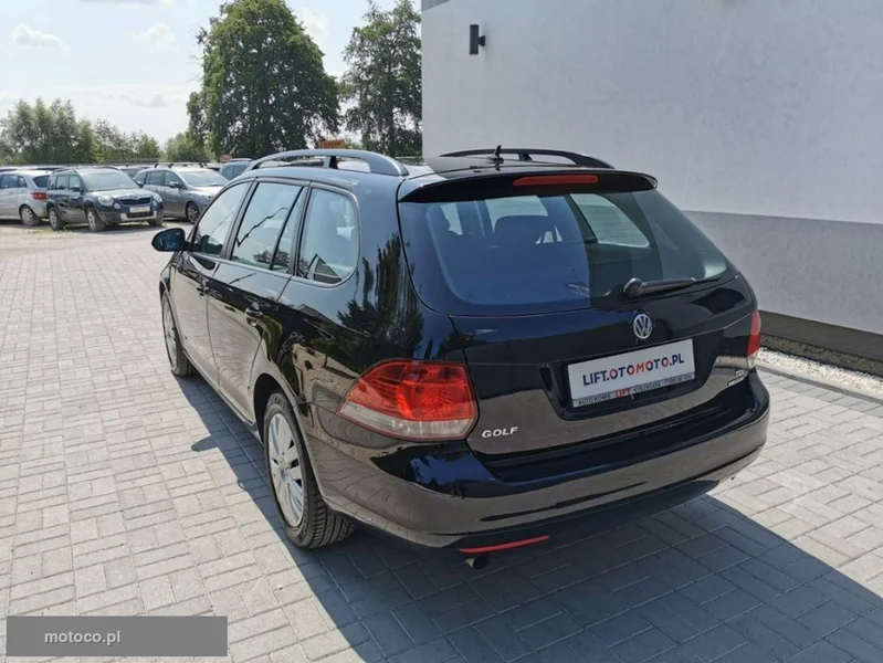 Volkswagen Golf VI 6