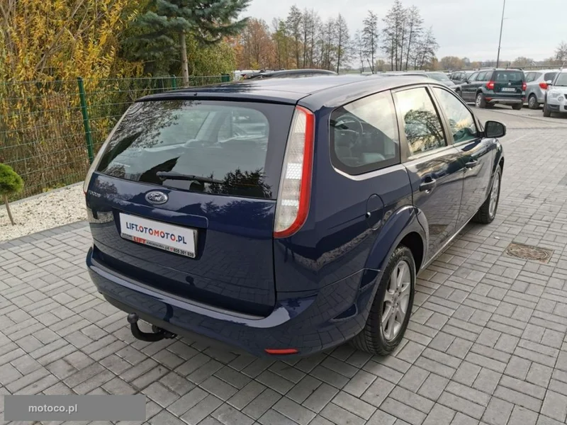 Ford Focus II 6