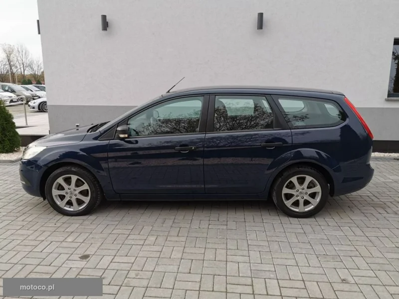 Ford Focus II 9