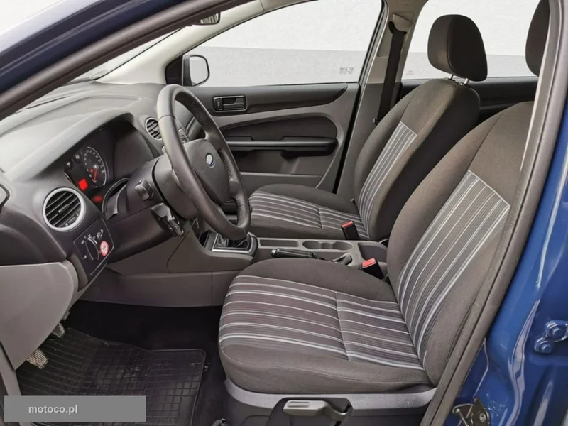 Ford Focus II 10