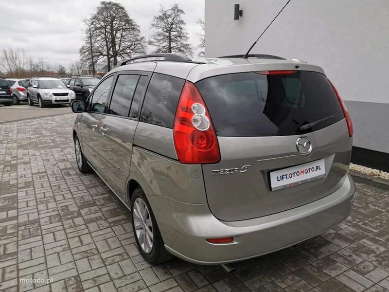 Mazda 5 8