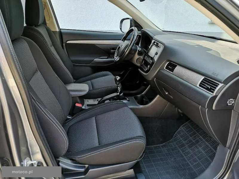 Mitsubishi Outlander 18