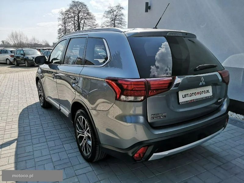 Mitsubishi Outlander 9