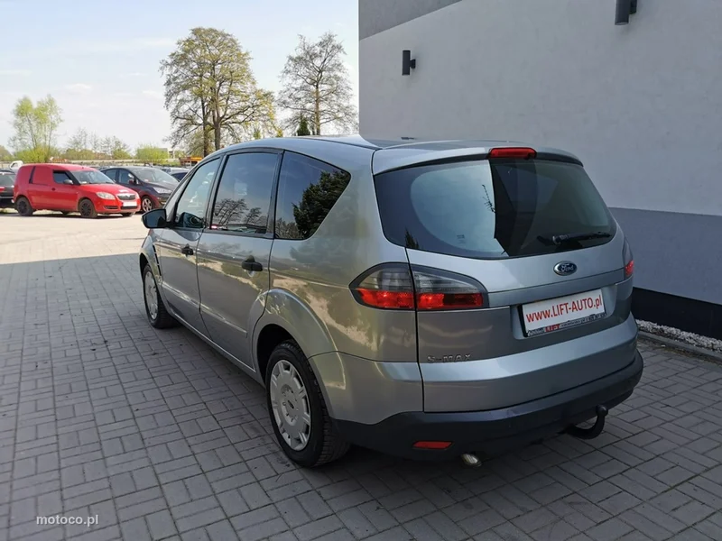 Ford S-Max I 11