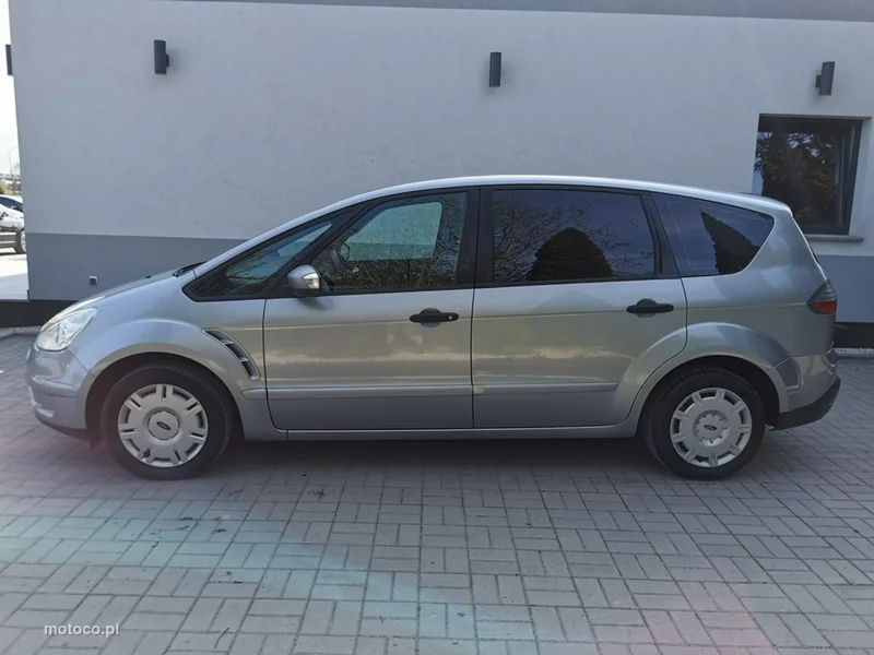 Ford S-Max I 12