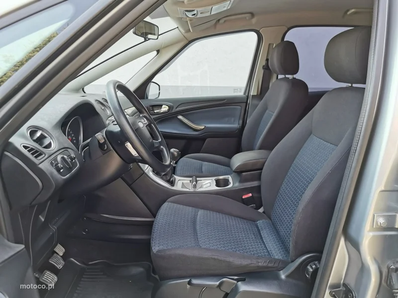 Ford S-Max I 13