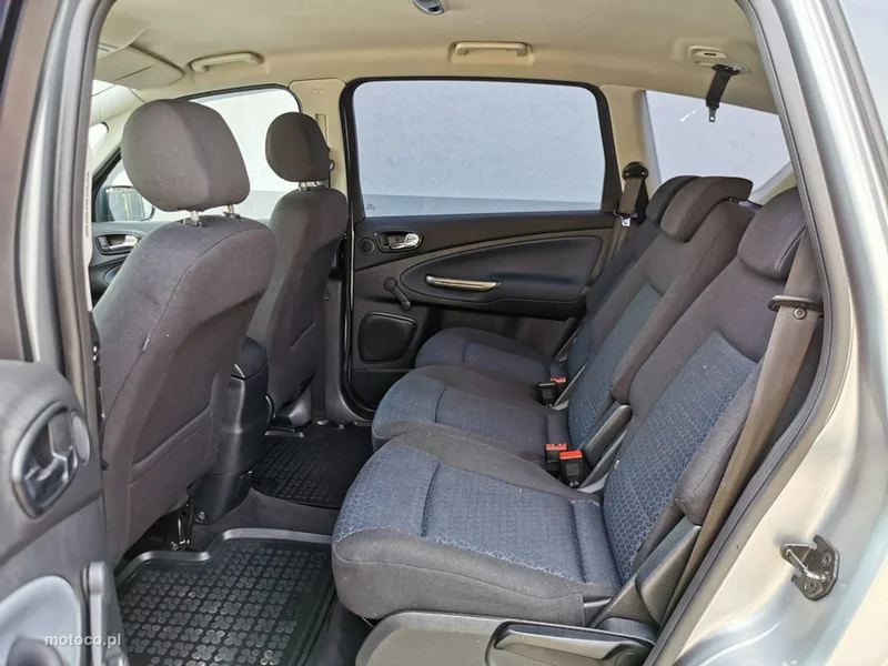 Ford S-Max I 18