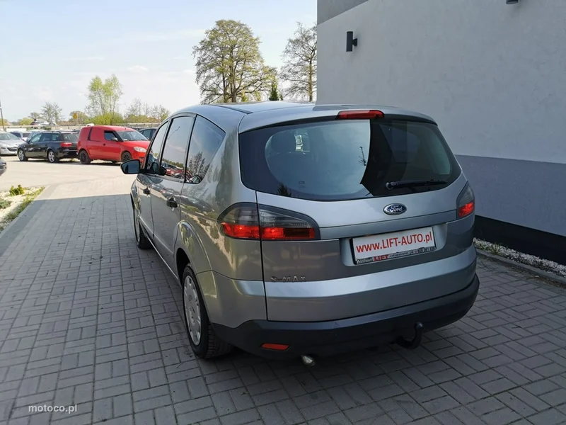 Ford S-Max I 10