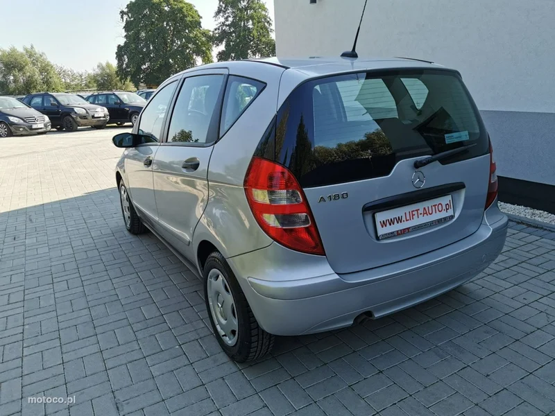 Mercedes-Benz Klasa A W169 A 180 8