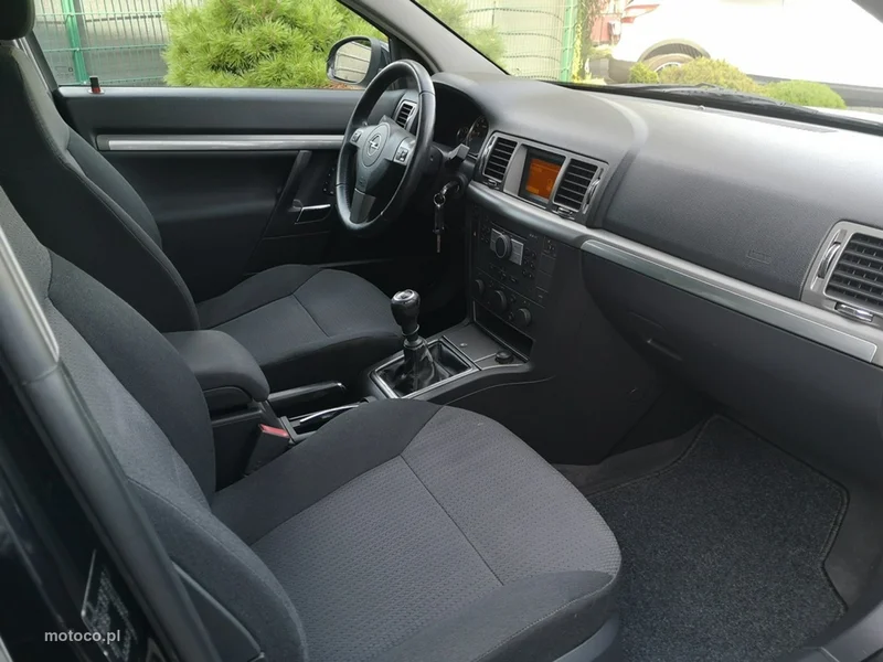 Opel Vectra C 19