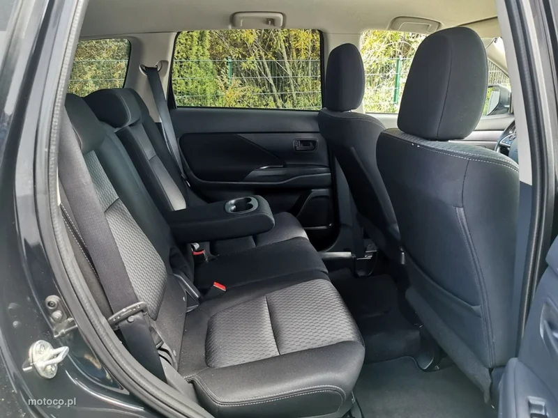 Mitsubishi Outlander 17