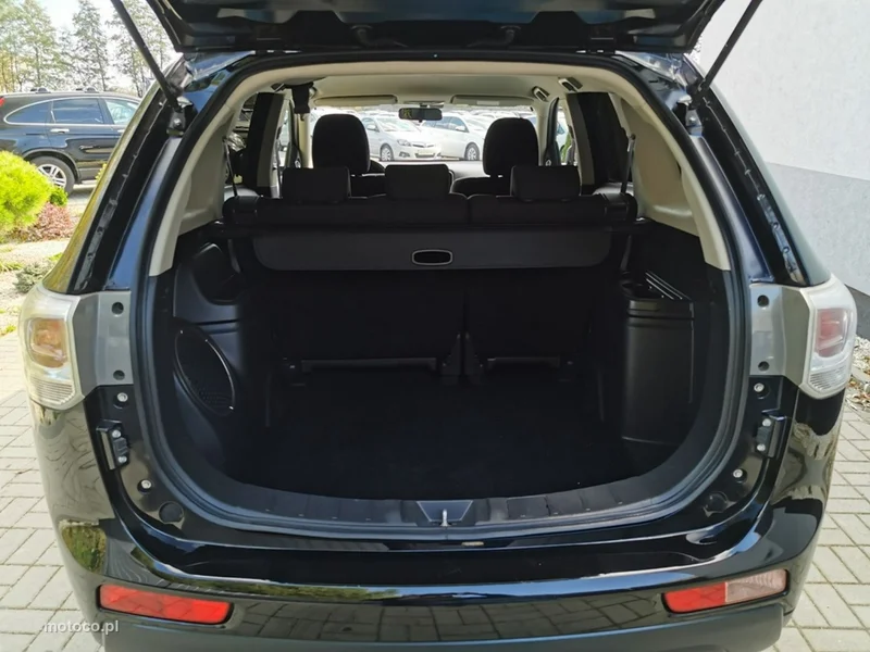 Mitsubishi Outlander 20