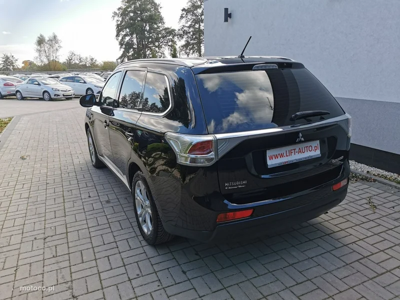 Mitsubishi Outlander 8