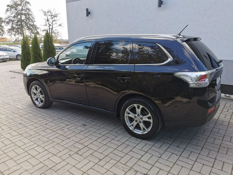 Mitsubishi Outlander 9