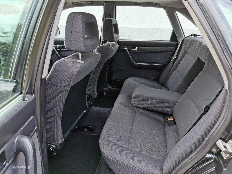 Audi 100 16