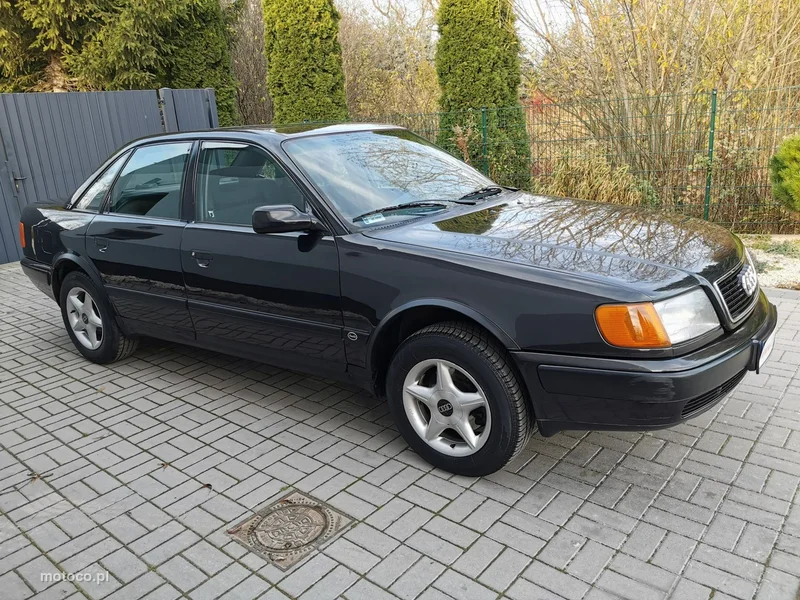 Audi 100 4