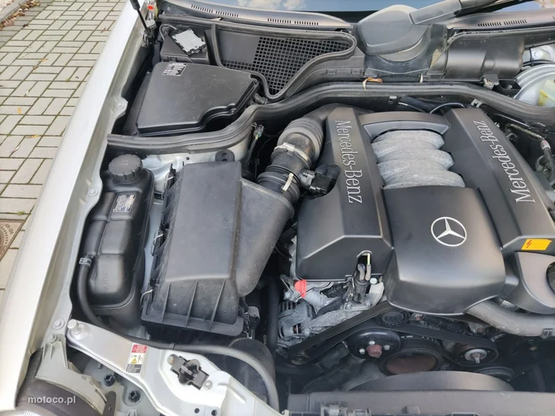 Mercedes-Benz Klasa E W210 E 240 22