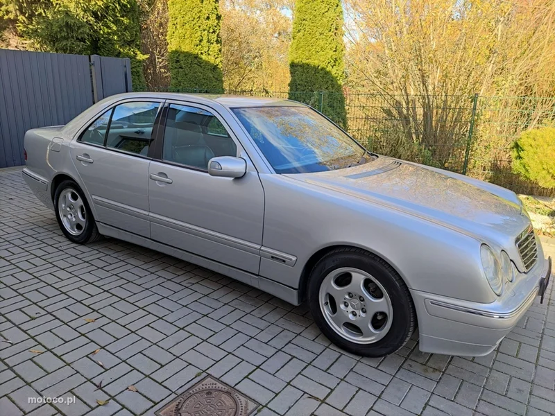 Mercedes-Benz Klasa E W210 E 240 4