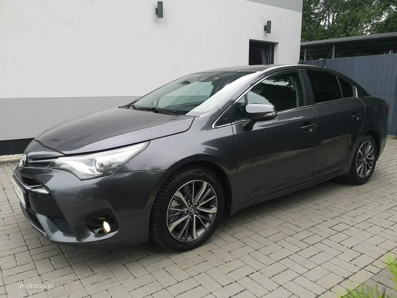 Toyota Avensis T27 10