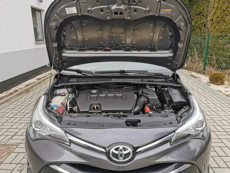 Toyota Avensis T27 20