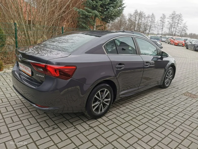 Toyota Avensis T27 5