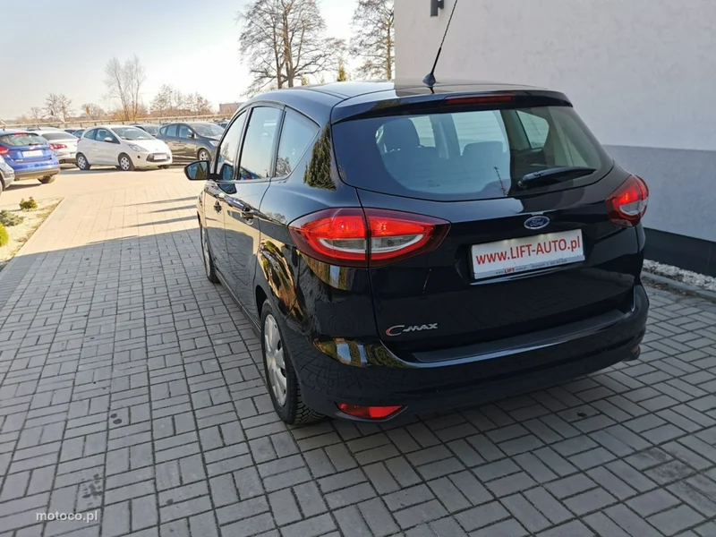 Ford C-Max II 8