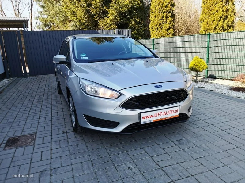 Ford Focus III 3