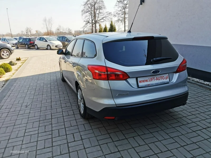 Ford Focus III 8
