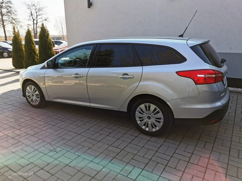 Ford Focus III 9