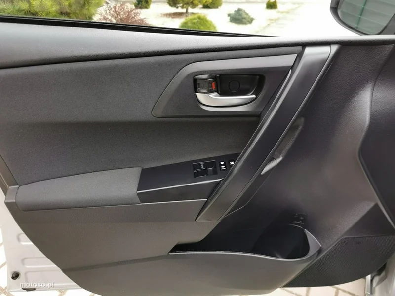 Toyota Auris E180 20